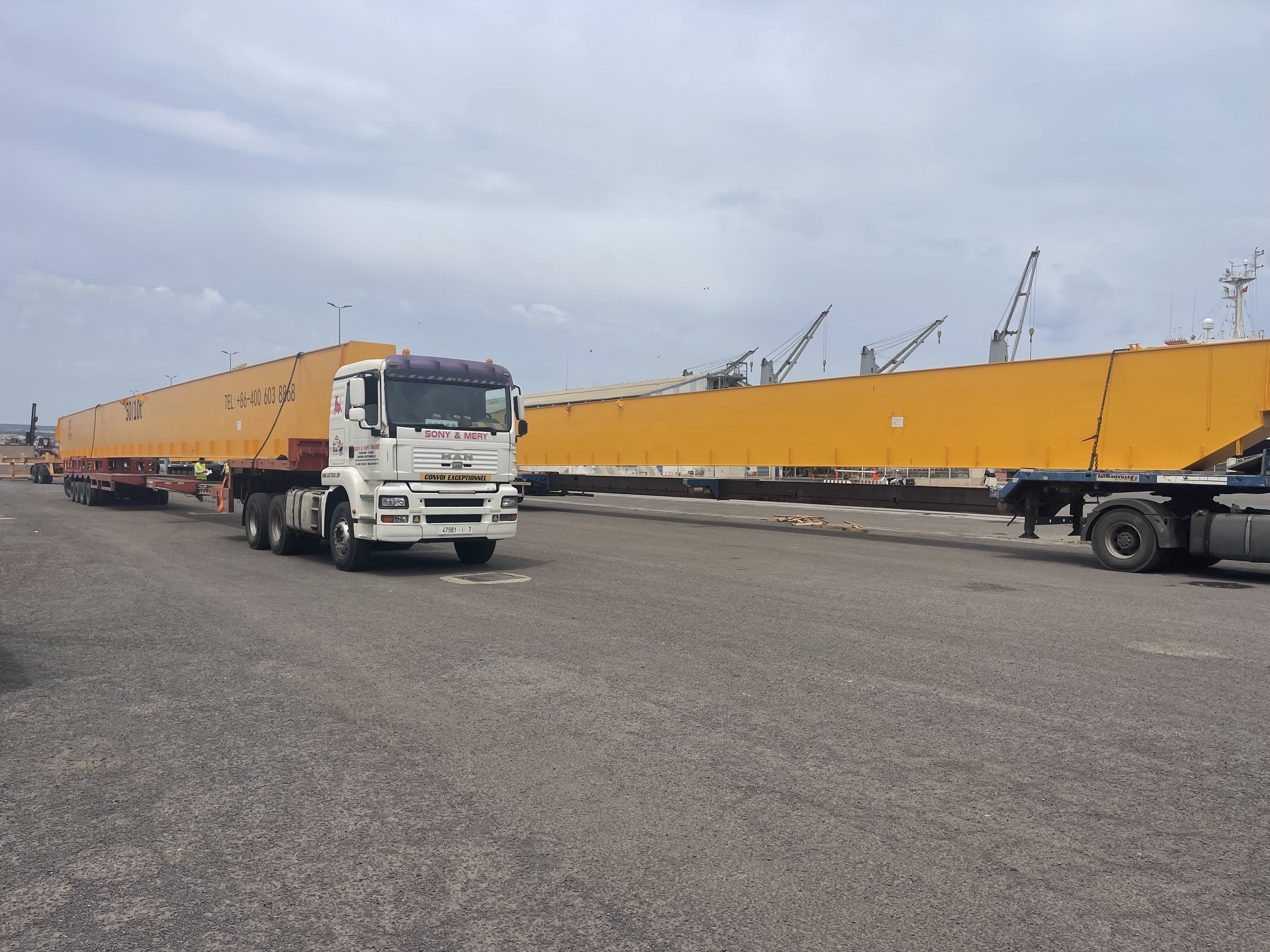 Convoi spécial hors gabarit — transport industriel au Maroc